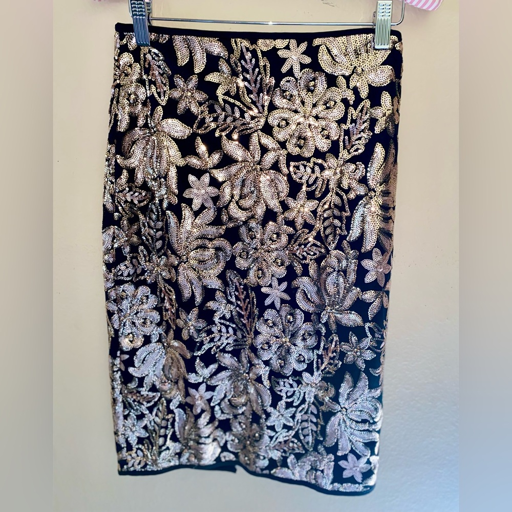 NWT Jealous Tomato Elegant Black Gold Sequin Embroidered Midi Skirt